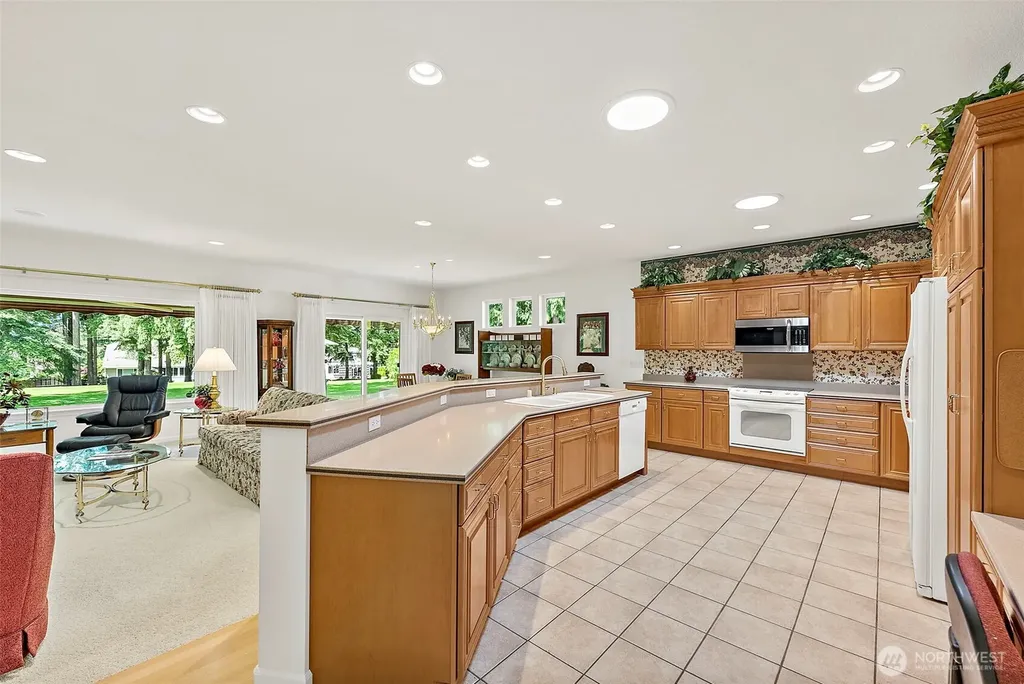 1550 E Old Ranch Road Allyn WA 98524