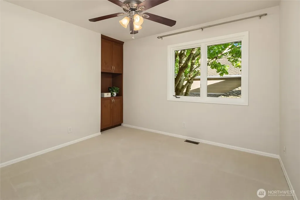 1010 106th Avenue SE Bellevue WA 98004
