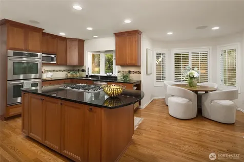 1010 106th Avenue SE Bellevue WA 98004