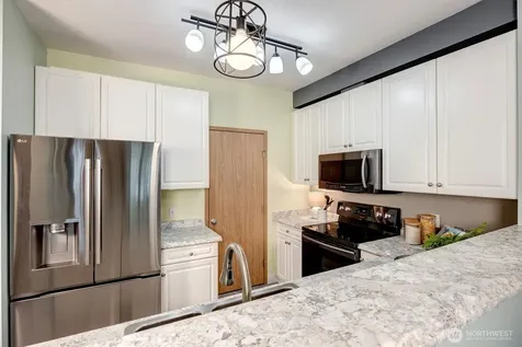 10825 SE 200th Street Kent WA 98031