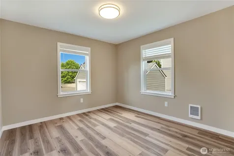 7611 27th Street W Tacoma WA 98466