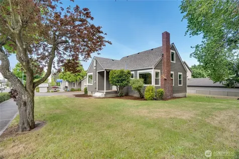 7611 27th Street W Tacoma WA 98466