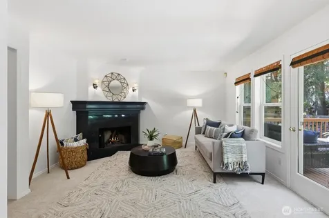 22716 NE 25th Way Sammamish WA 98074