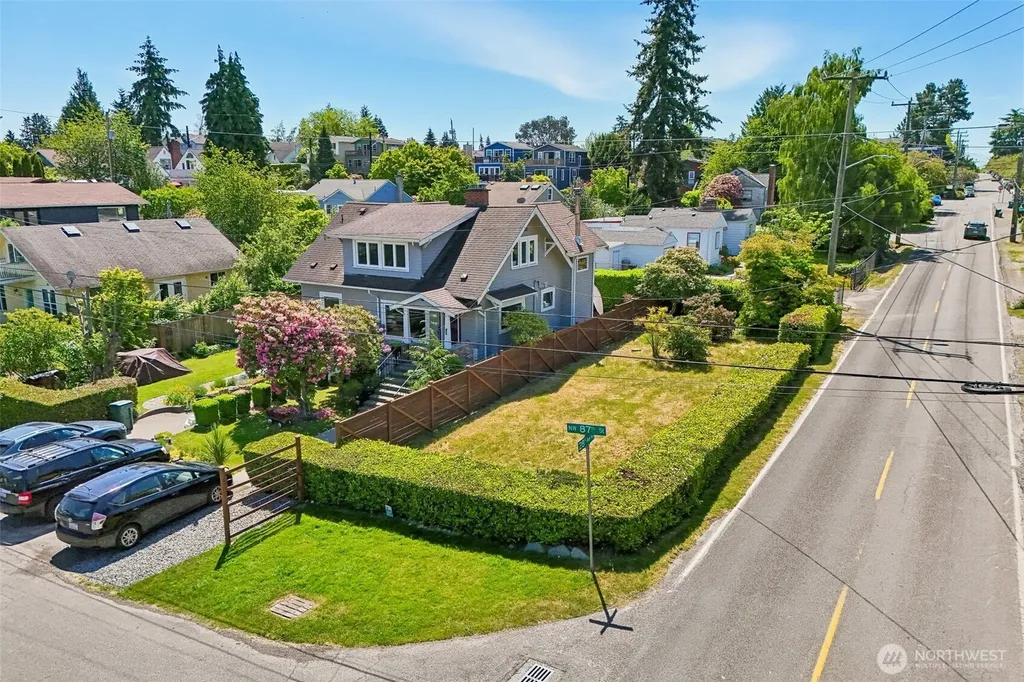 8620 28th Avenue NW Seattle WA 98117