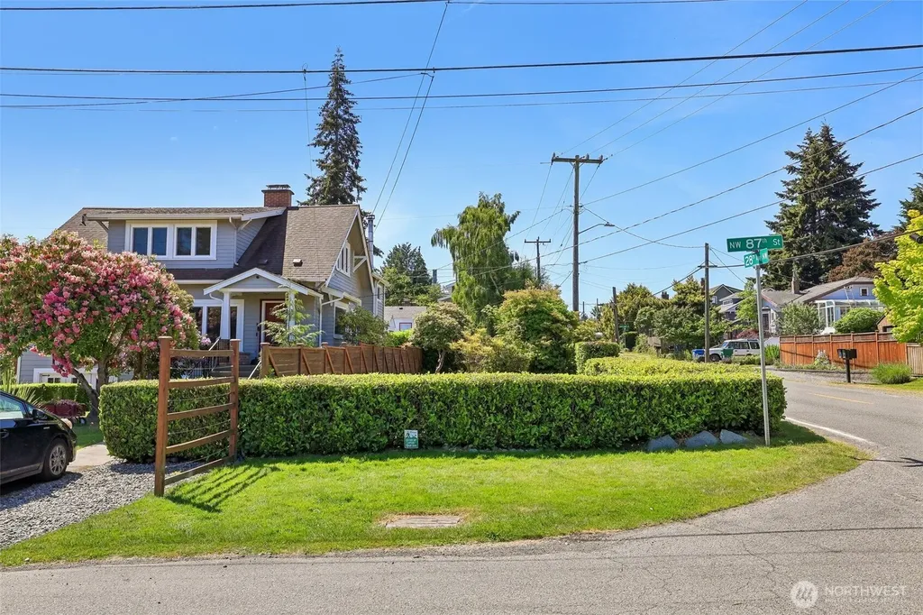 8620 28th Avenue NW Seattle WA 98117