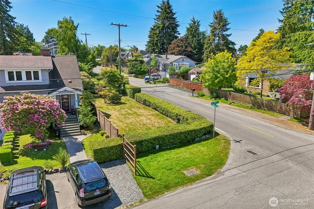 8620 28th Avenue NW Seattle WA 98117