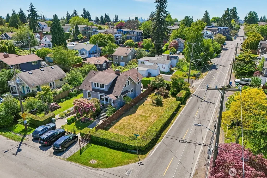 8620 28th Avenue NW Seattle WA 98117