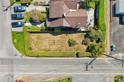 8620 28th Avenue NW Seattle WA 98117