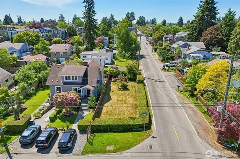 8620 28th Avenue NW Seattle WA 98117