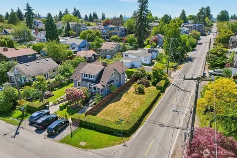 8620 28th Avenue NW Seattle WA 98117