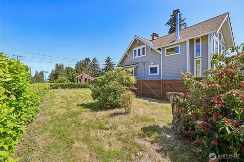 8620 28th Avenue NW Seattle WA 98117