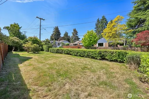 8620 28th Avenue NW Seattle WA 98117