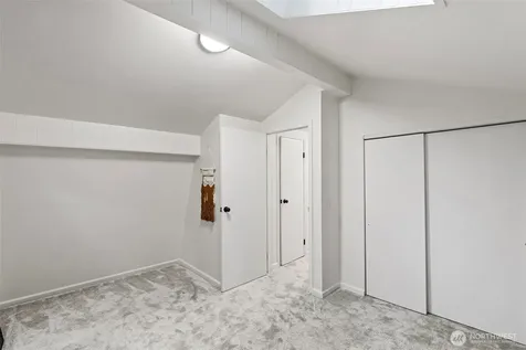 19111 19th St SW Lakebay WA 98349