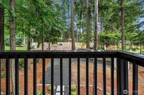 19111 19th St SW Lakebay WA 98349