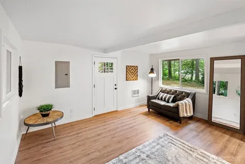 19111 19th St SW Lakebay WA 98349