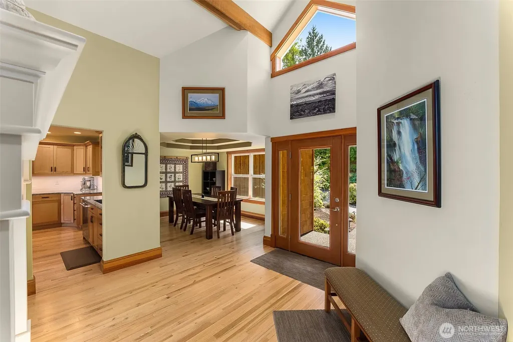 16480 Mountain View Road Mount Vernon WA 98274