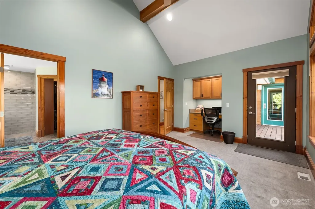 16480 Mountain View Road Mount Vernon WA 98274