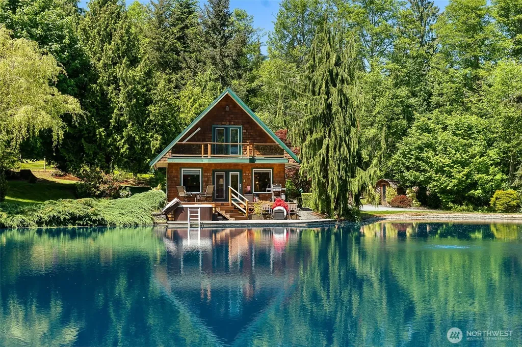 16480 Mountain View Road Mount Vernon WA 98274