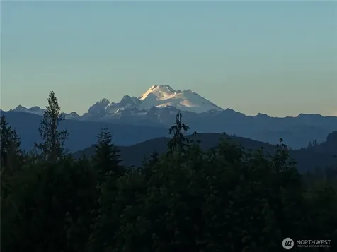 16480 Mountain View Road Mount Vernon WA 98274