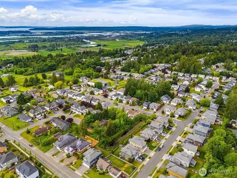 734 85th Drive SE Lake Stevens WA 98258
