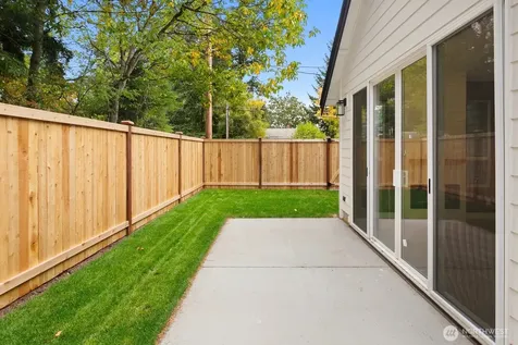 13005 1st Avenue NE Seattle WA 98125