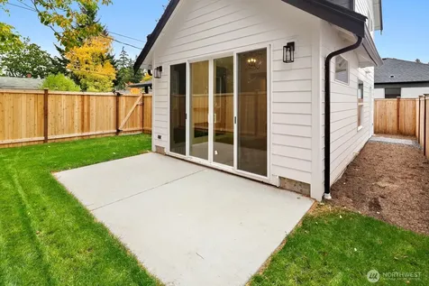13005 1st Avenue NE Seattle WA 98125