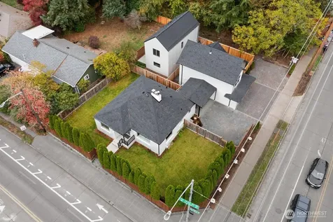 13005 1st Avenue NE Seattle WA 98125