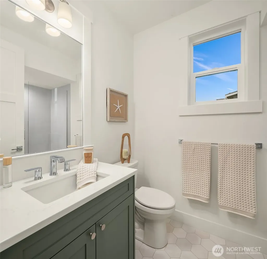 21609 Poplar Way Brier WA 98036