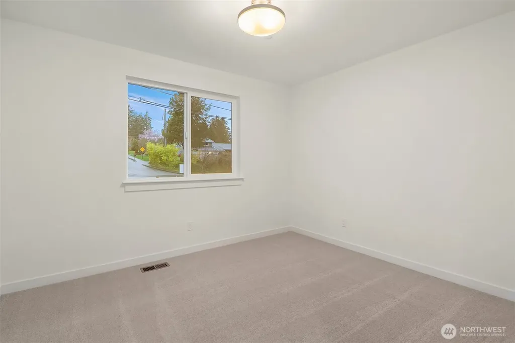 21609 Poplar Way Brier WA 98036
