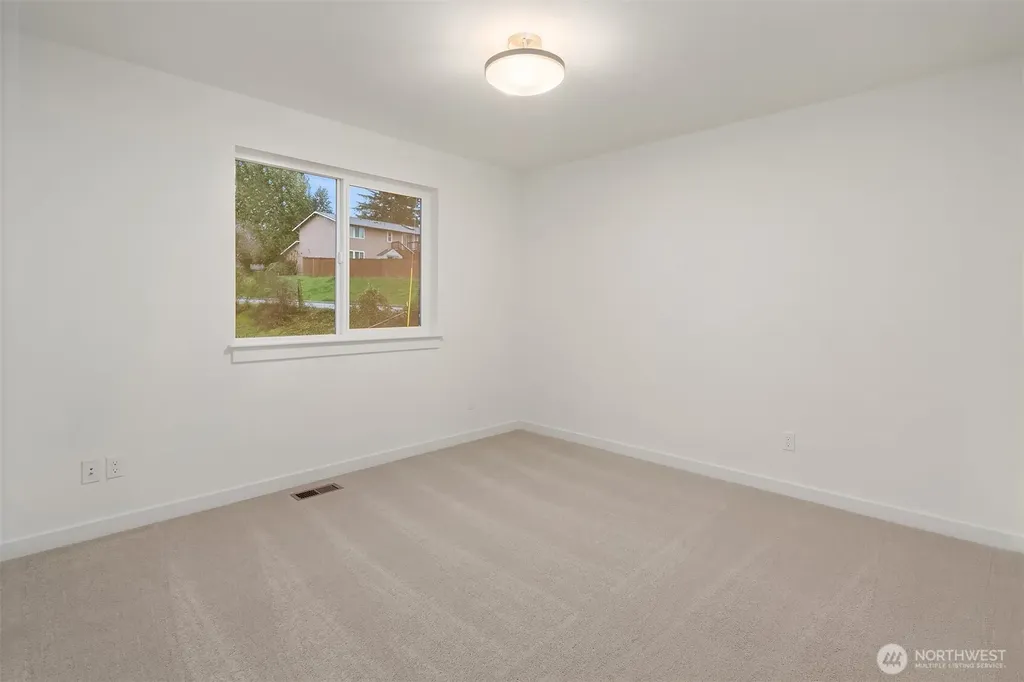 21609 Poplar Way Brier WA 98036