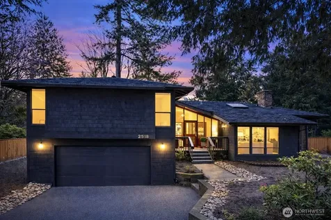 2518 Sahalee Drive East Sammamish WA 98074