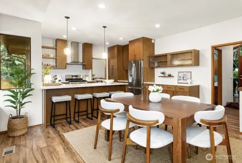 2518 Sahalee Drive East Sammamish WA 98074