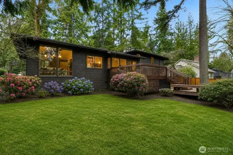 2518 Sahalee Drive East Sammamish WA 98074