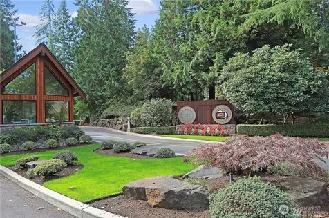 2518 Sahalee Drive East Sammamish WA 98074