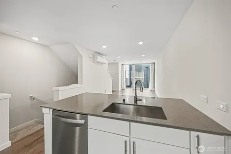7120 Beacon Avenue S Seattle WA 98108