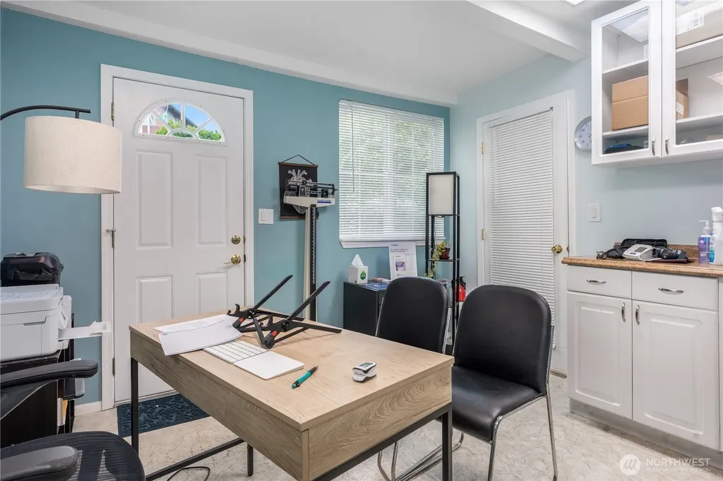 18978 Front Street NE Poulsbo WA 98370