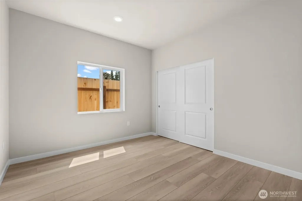8827 D Street E Tacoma WA 98445