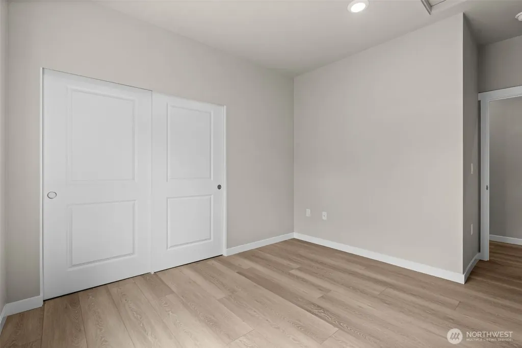 8827 D Street E Tacoma WA 98445
