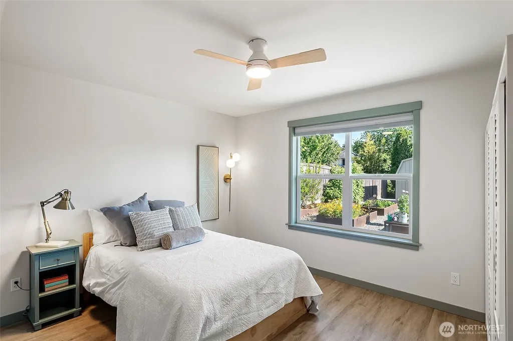 503 5th Street Steilacoom WA 98388