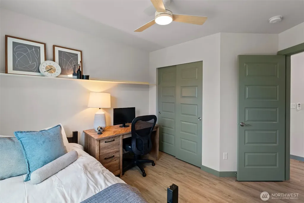 503 5th Street Steilacoom WA 98388