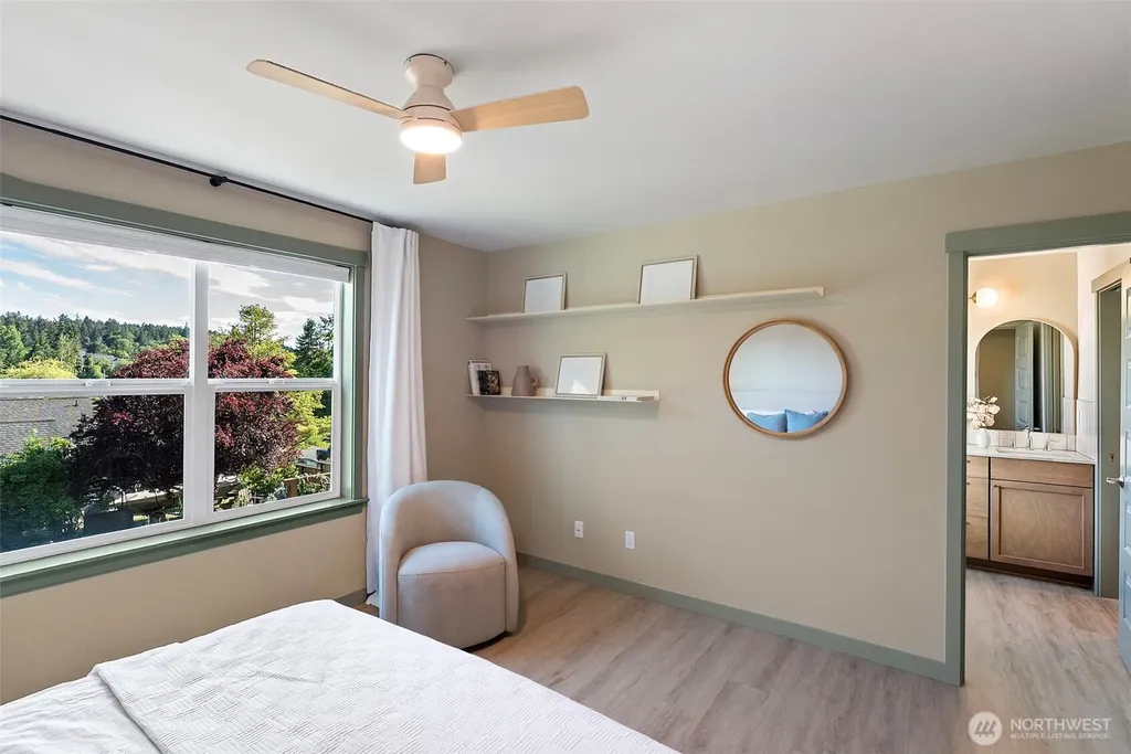 503 5th Street Steilacoom WA 98388