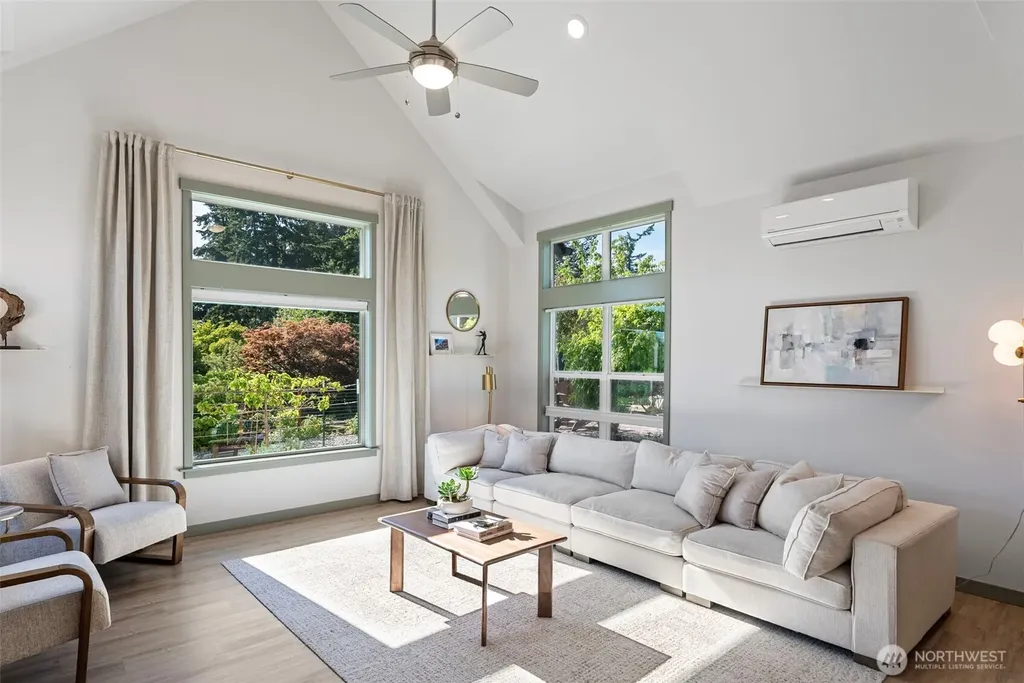 503 5th Street Steilacoom WA 98388