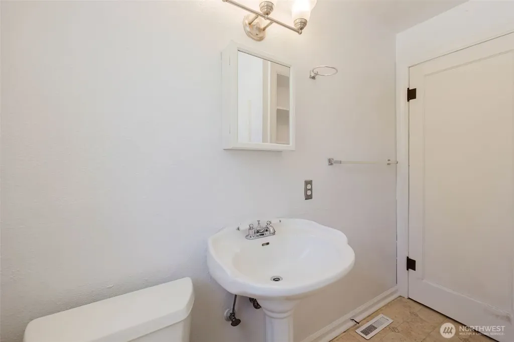 1230 Olympic Avenue Shelton WA 98584