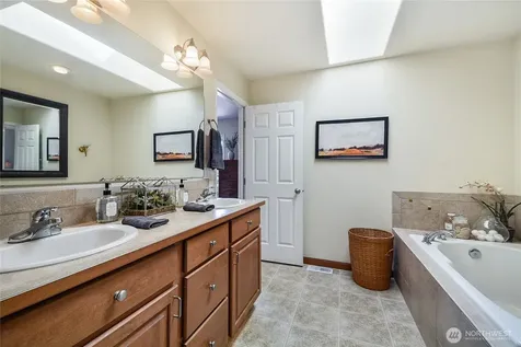 6116 72nd Drive NE Marysville WA 98270