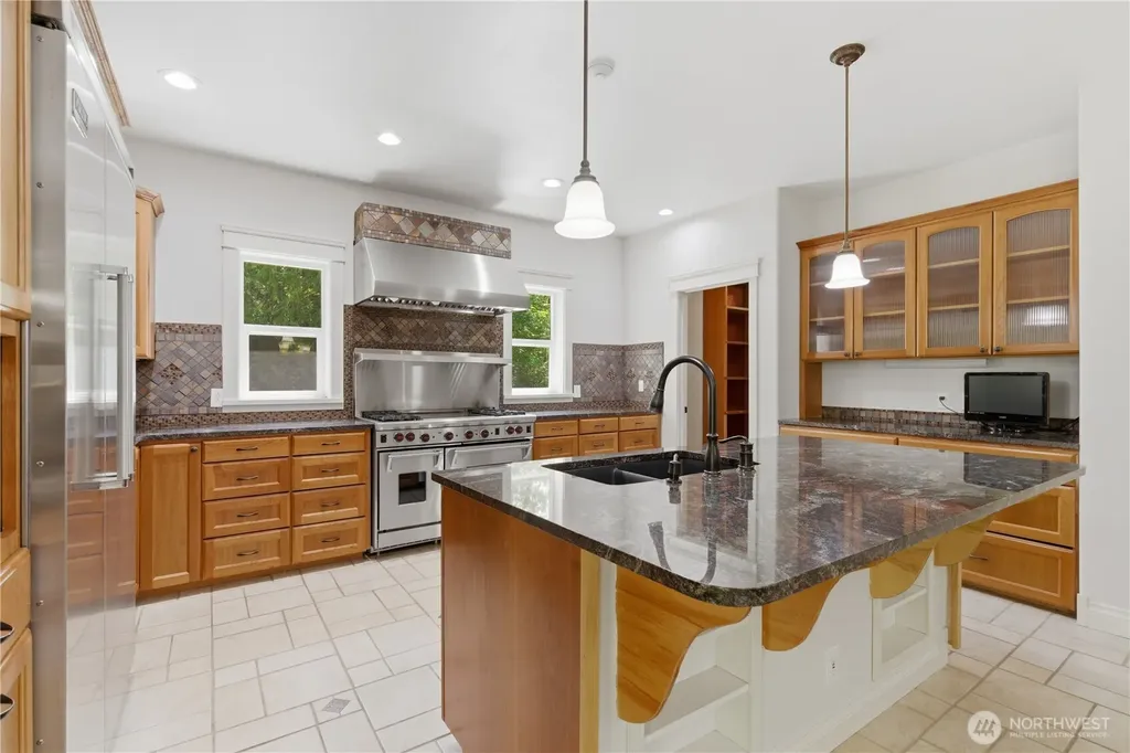 5014 78th Avenue NW Gig Harbor WA 98335