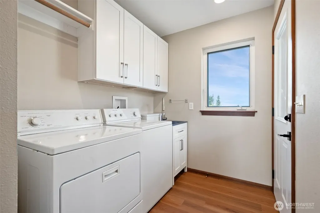 212 Bluegrass Lane Sequim WA 98382