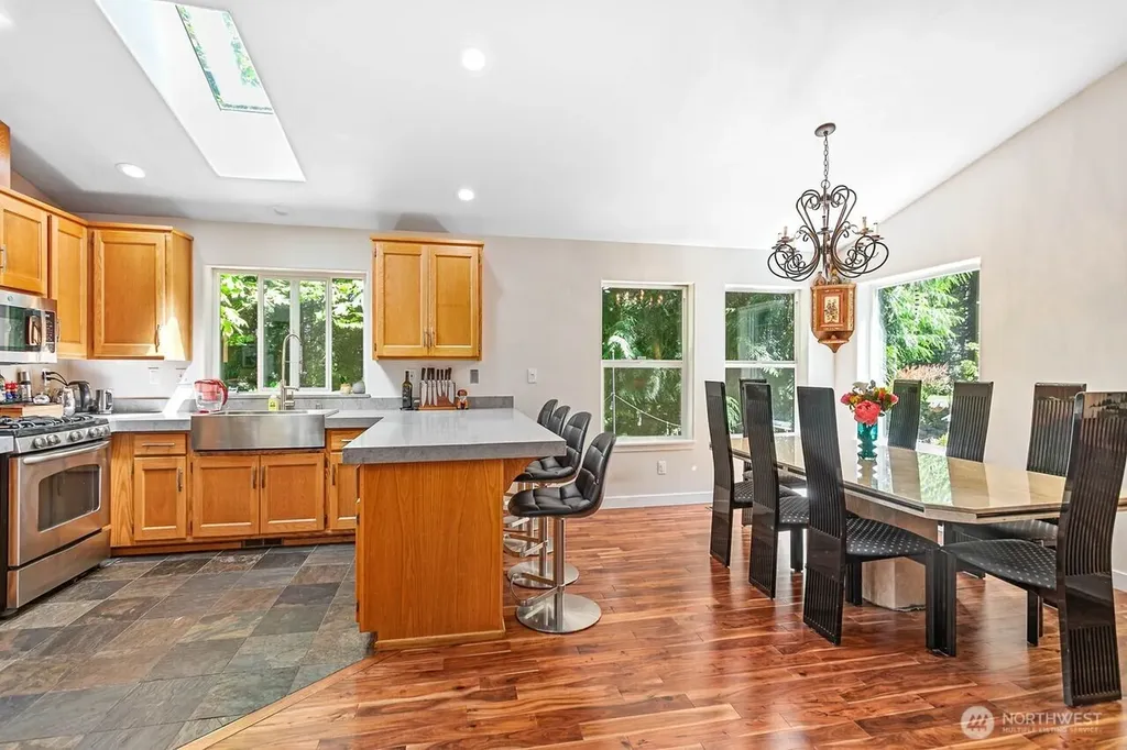 5 Valley Crest Way Bellingham WA 98229