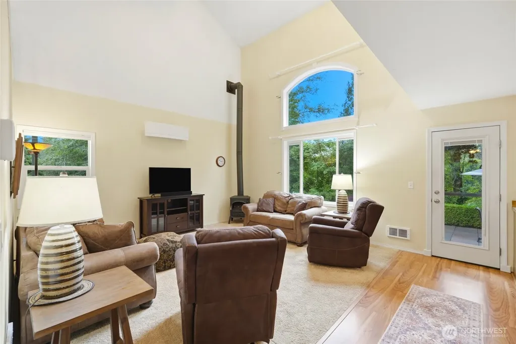 27232 71st Ave NE Arlington WA 98223