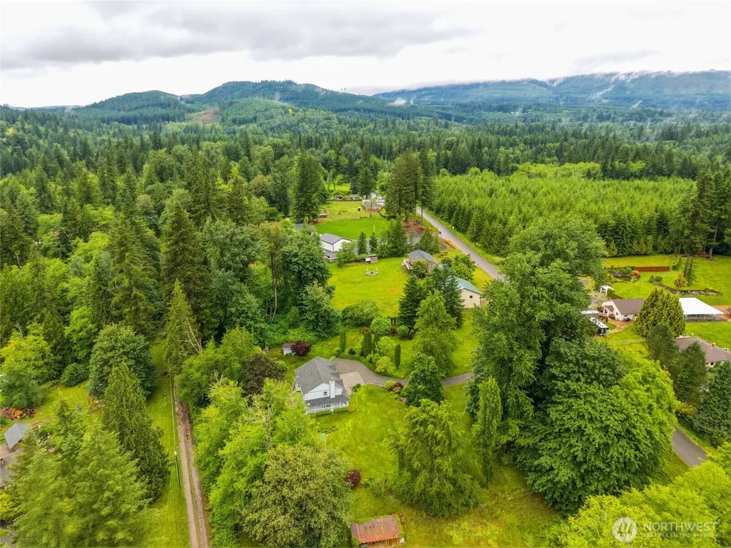 27232 71st Ave NE Arlington WA 98223