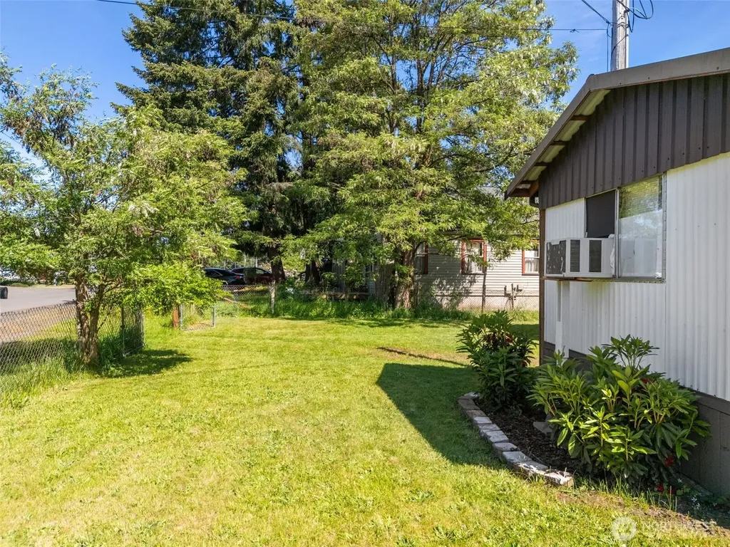 1239 W Birch Street Shelton WA 98584